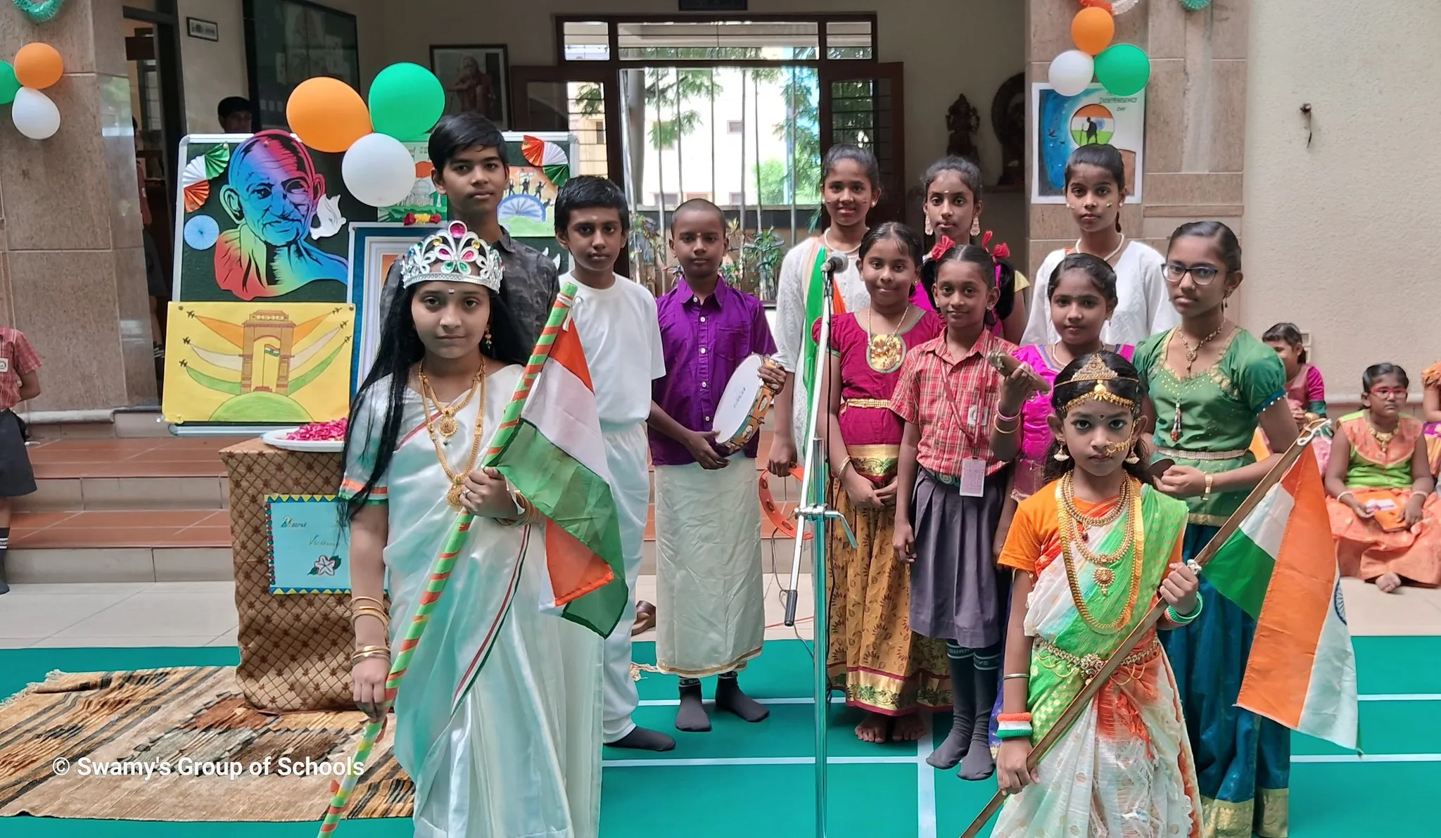 The young patriotic choir presents a song praising Bharat Mata and the spirit of freedom